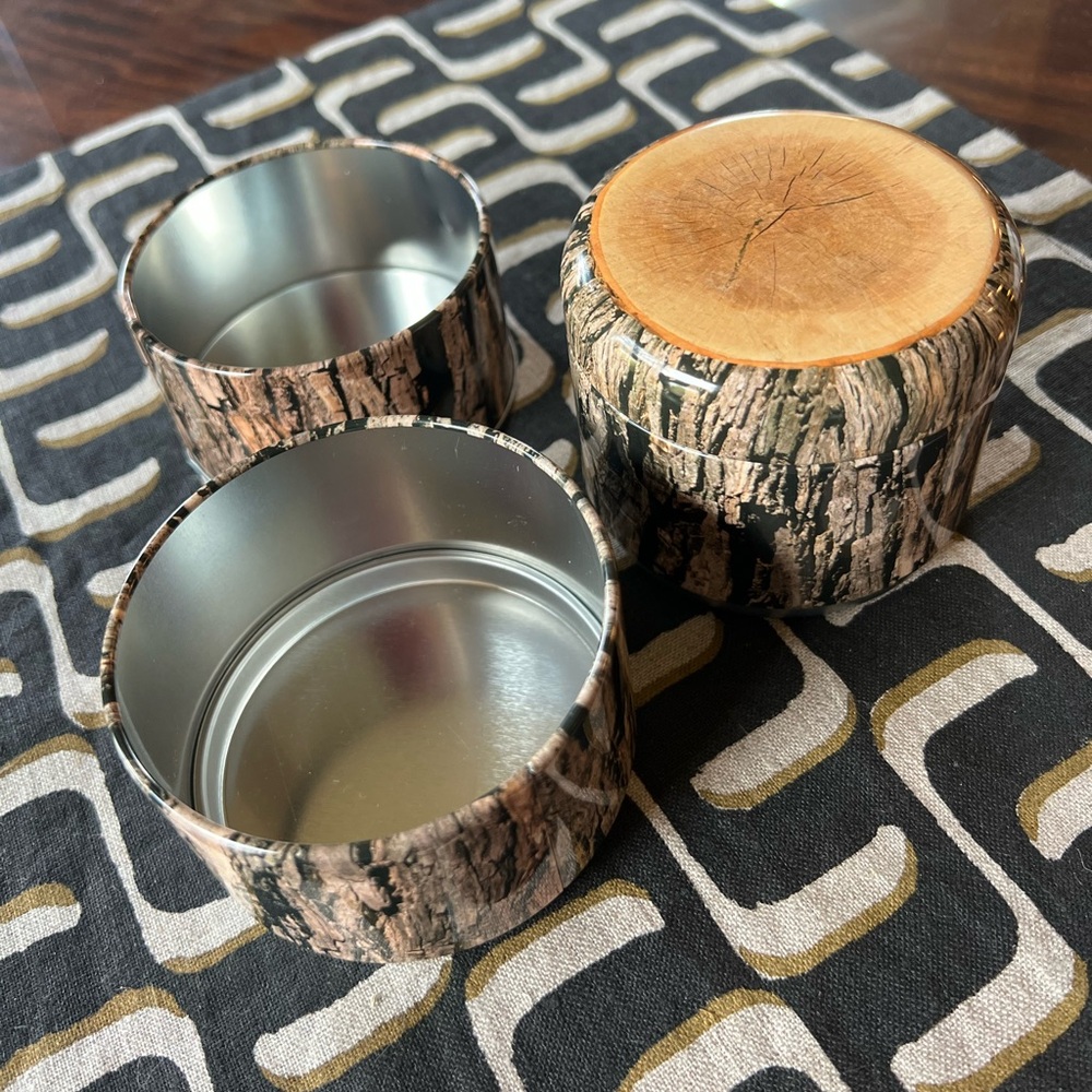𝘒𝘪𝘬𝘬𝘦𝘳𝘭𝘢𝘯𝘥 Wood Stacking Tin - Picture 6 of 10